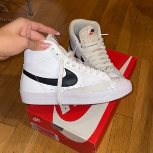 Nike Blazer Mid 77 GS